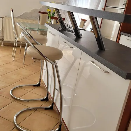 Lehar Apartment *